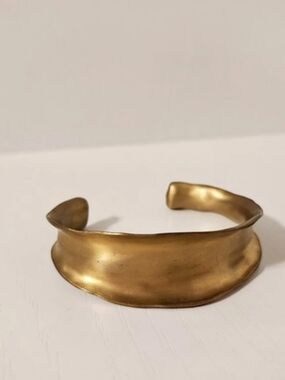 Gold-Tone Cuff Bracelet 6 1/4"